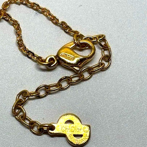 Vintage Dior Necklace circle crystal white pendant Dior necklace - Picture 6 of 8